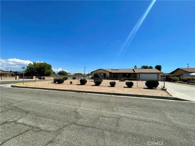 14609 Olivera Road, Victorville, CA 92392