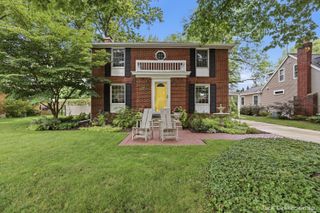445 W Lawrence Avenue, Zeeland City, MI 49464