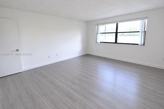 16051 Blatt Boulevard 112, Weston, FL 33326