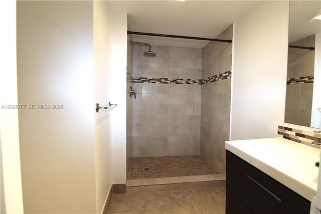 16051 Blatt Boulevard 112, Weston, FL 33326