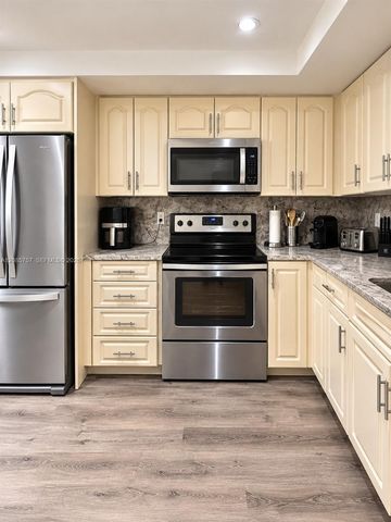 16051 Blatt Boulevard 112, Weston, FL 33326