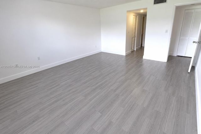16051 Blatt Boulevard 112, Weston, FL 33326