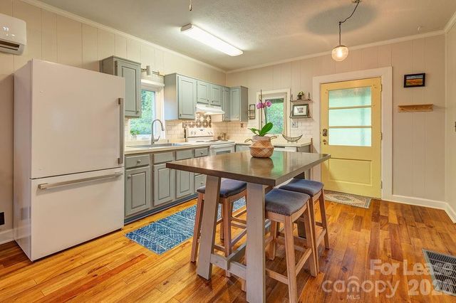 162 Upper Brush Creek Road, Fletcher, NC 28732