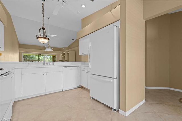 8055 Tiger CV 608, Naples, FL 34113