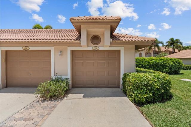 8055 Tiger CV 608, Naples, FL 34113