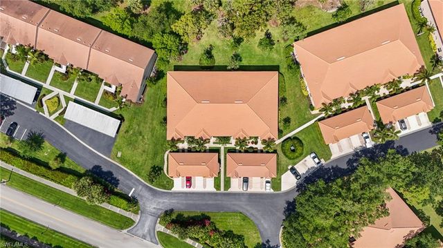 8055 Tiger CV 608, Naples, FL 34113