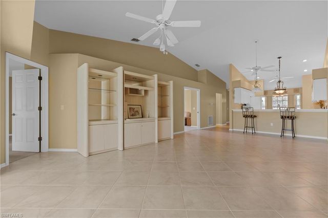 8055 Tiger CV 608, Naples, FL 34113