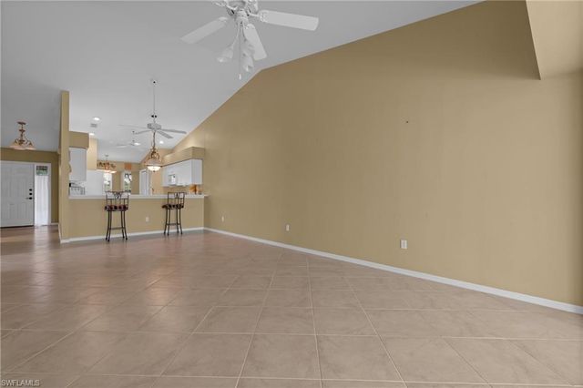 8055 Tiger CV 608, Naples, FL 34113