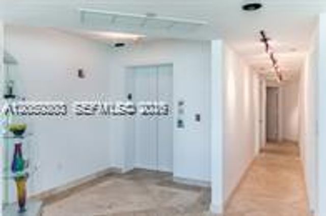 1455 Ocean Dr 1009, Miami Beach, FL 33139