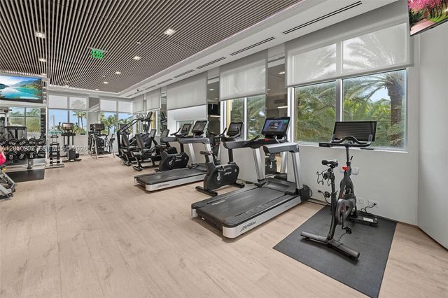 1455 Ocean Dr 1009, Miami Beach, FL 33139