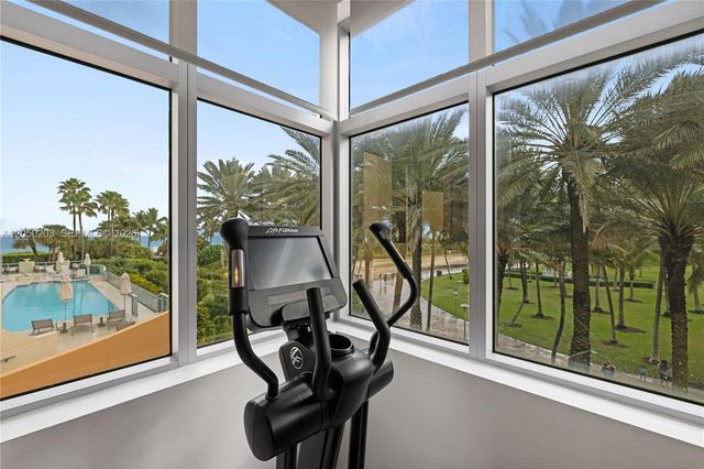 1455 Ocean Dr 1009, Miami Beach, FL 33139