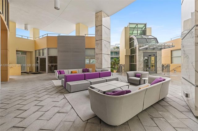 1455 Ocean Dr 1009, Miami Beach, FL 33139