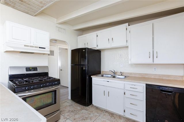 232 HILLCREST Drive 0, Henderson, NV 89015