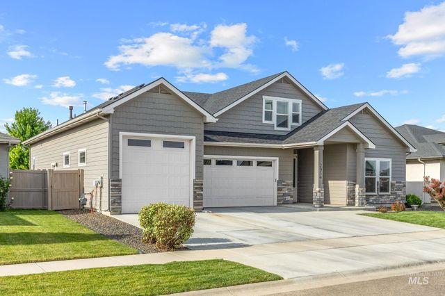 2934 E Murchison St, Meridian, ID 83642