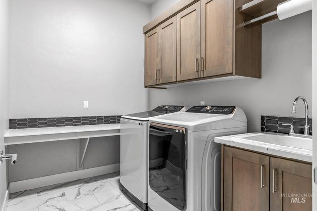 2934 E Murchison St, Meridian, ID 83642