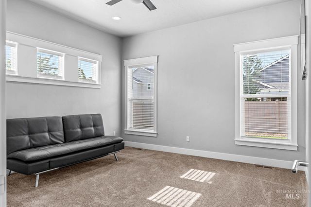 2934 E Murchison St, Meridian, ID 83642