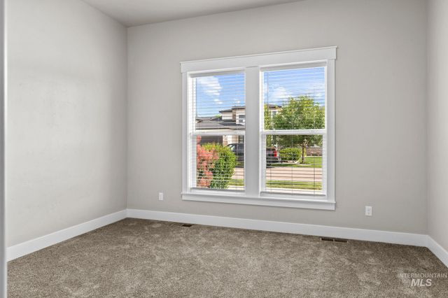 2934 E Murchison St, Meridian, ID 83642
