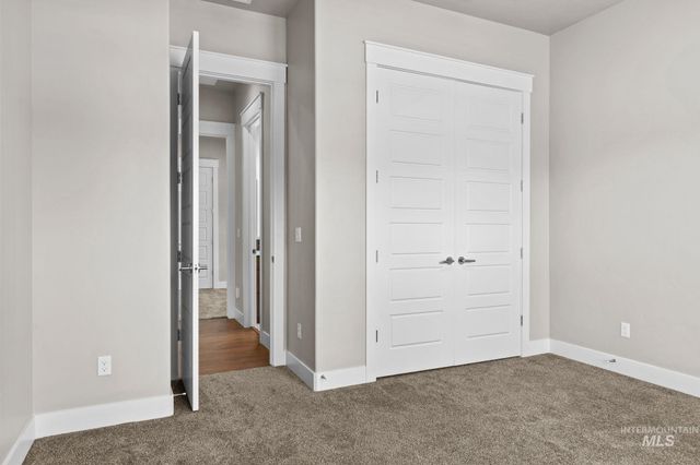 2934 E Murchison St, Meridian, ID 83642