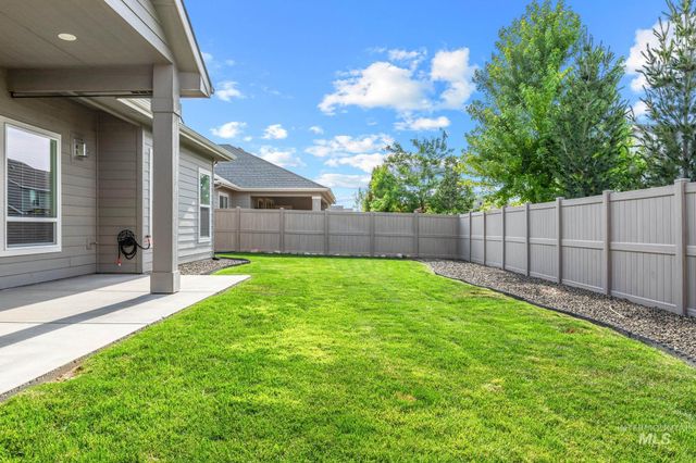 2934 E Murchison St, Meridian, ID 83642