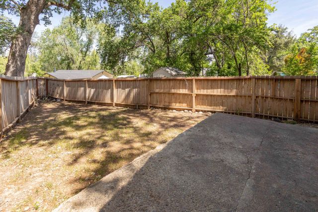 1384 Diamond Street, Anderson, CA 96007