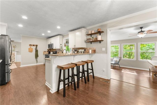 1407 Woodland Circle, Gainesville, GA 30501