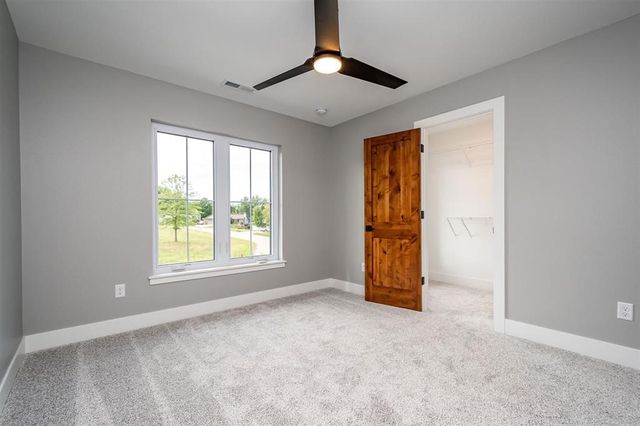 3061 Ridgeview Circle, Coralville, IA 52241