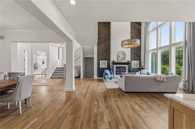 14399 S Parkhill Street, Olathe, KS 66062