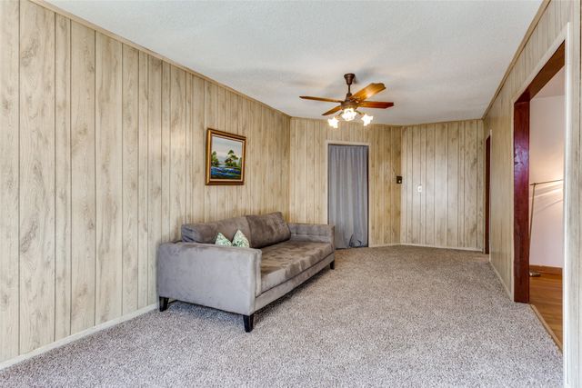 4812 Flagstone Drive, Fort Worth, TX 76114