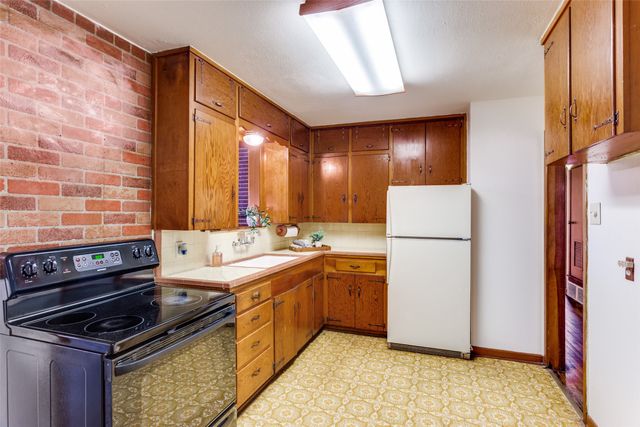 4812 Flagstone Drive, Fort Worth, TX 76114