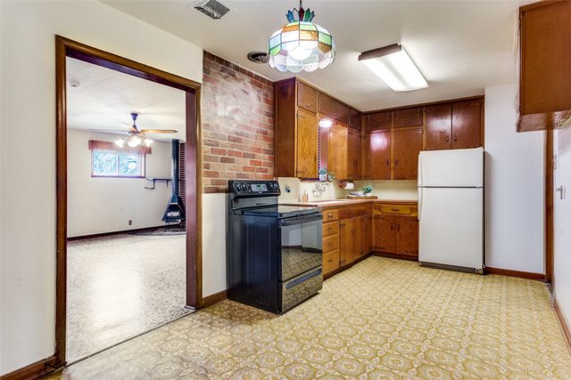 4812 Flagstone Drive, Fort Worth, TX 76114