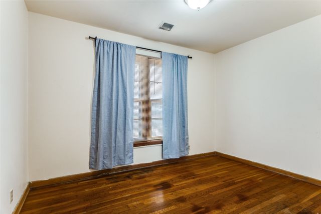 4812 Flagstone Drive, Fort Worth, TX 76114