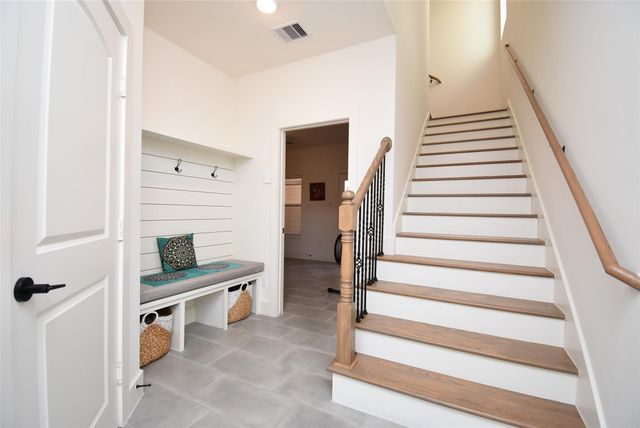 918 W 25th Street E, Houston, TX 77008