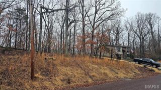 717 Hearthstone Drive, Lake Sherwood, MO 63357