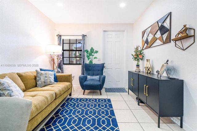 343 NE 37th Ter 343, Homestead, FL 33033