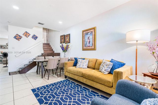 343 NE 37th Ter 343, Homestead, FL 33033