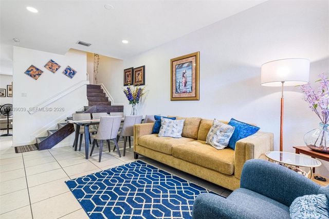 343 NE 37th Ter 343, Homestead, FL 33033