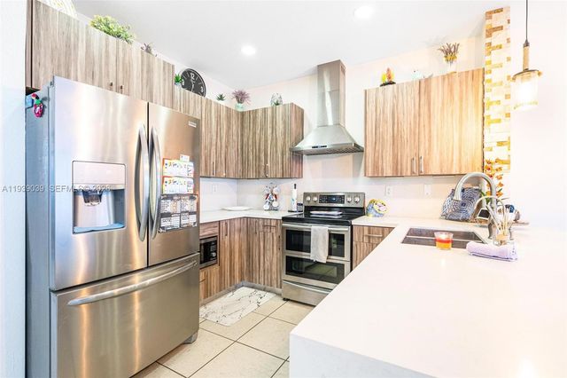 343 NE 37th Ter 343, Homestead, FL 33033