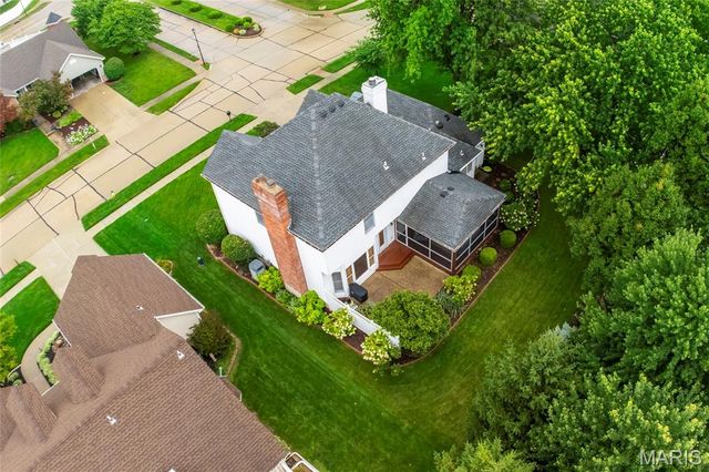2700 Sunny Meadows Drive, St Charles, MO 63303