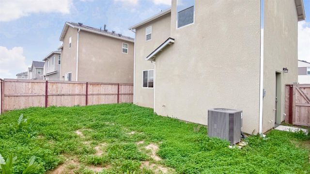 4163 Vincent Road, Madera, CA 93636