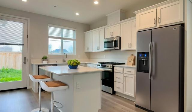 4163 Vincent Road, Madera, CA 93636