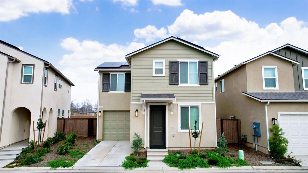 4163 Vincent Road, Madera, CA 93636