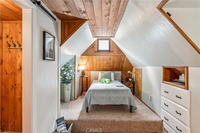 27048 State Highway 189, Blue Jay, CA 92317