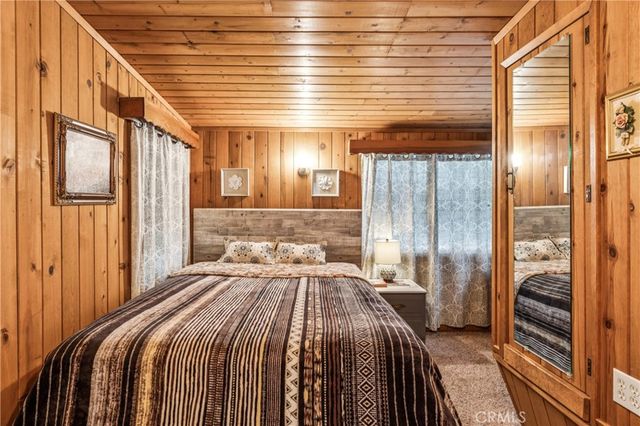 27048 State Highway 189, Blue Jay, CA 92317
