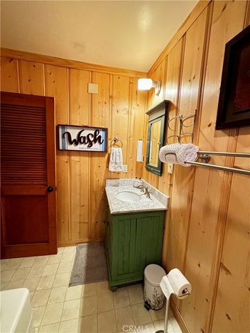 27048 State Highway 189, Blue Jay, CA 92317