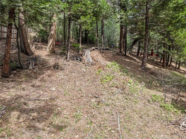 27048 State Highway 189, Blue Jay, CA 92317
