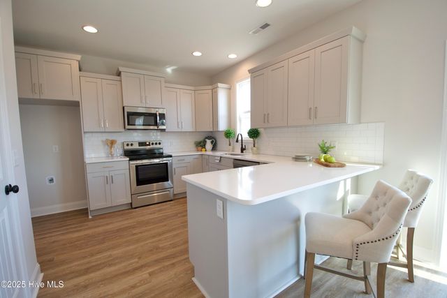 3034 River Hills Drive, Shallotte, NC 28470