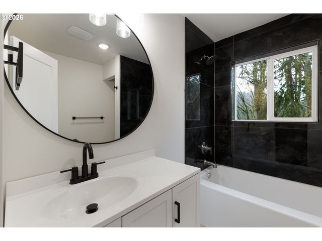 9600 Ne SPURREL Rd, Woodland, WA 98674