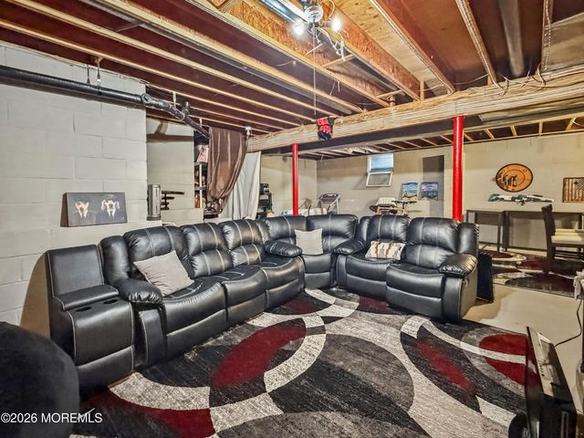 7 Abes Way, Jackson, NJ 08527