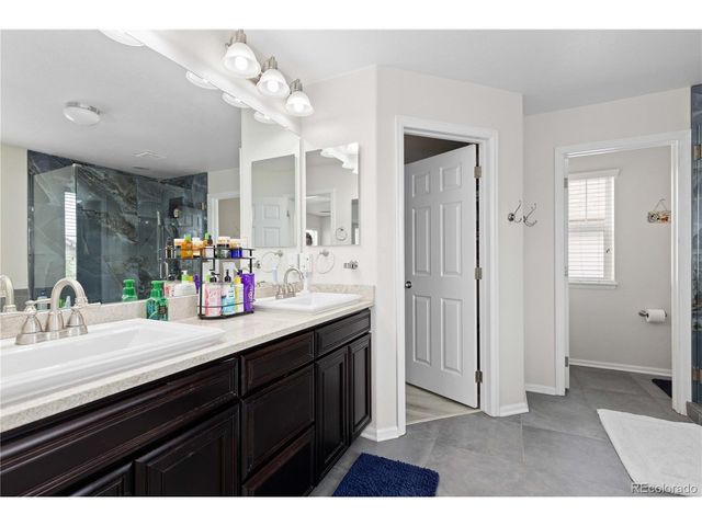 4861 S Picadilly Ct, Aurora, CO 80015