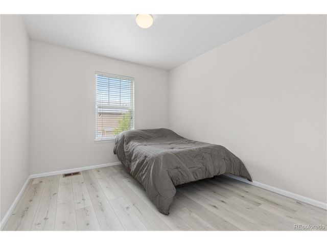 4861 S Picadilly Ct, Aurora, CO 80015